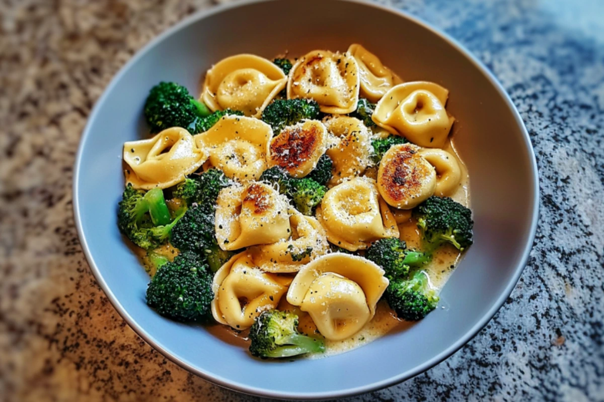 Easy Garlic Parmesan Tortellini with Broccoli